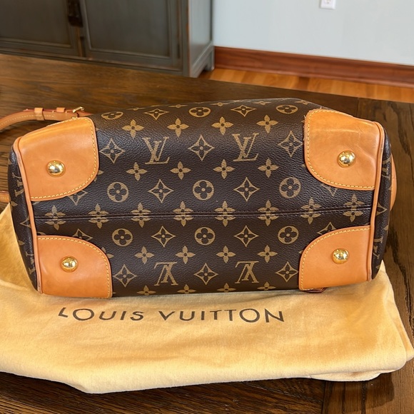 Louis Vuitton Monogram Retiro Handbag - Picture 5 of 16